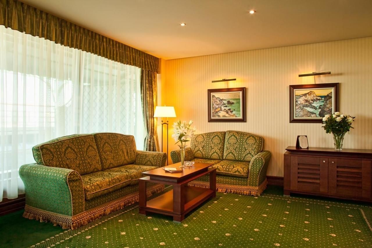Отель Grand Hotel Sofia София-12