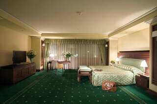 Отель Grand Hotel Sofia София Представительский номер с бесплатным ваучером на напиток-1